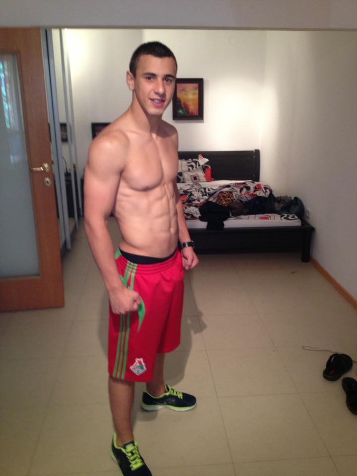 nonwrestlingwrestlers:  Follow http://nonwrestlingwrestlers.tumblr.com 