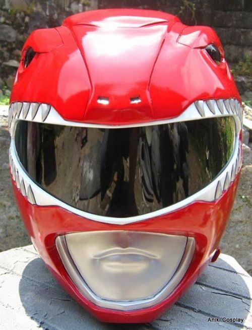 karatebugmen:  Aniki Cosplay’s Zyuranger/MMPR Helmets 