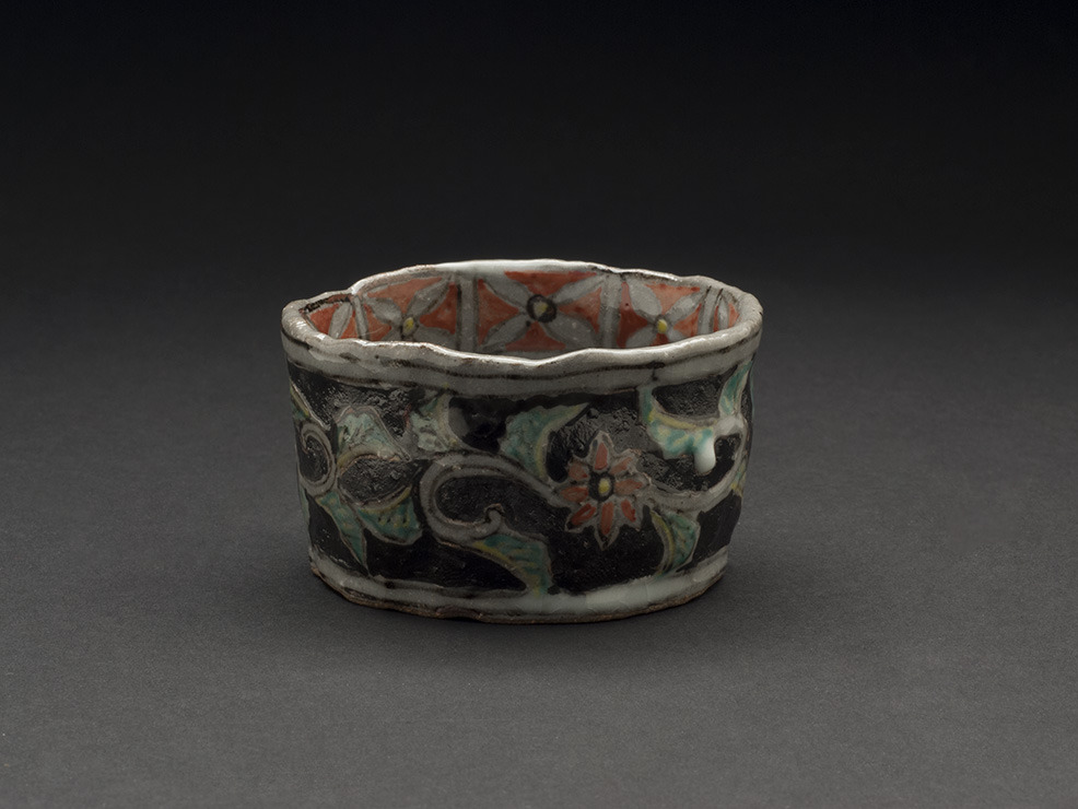 cavinmorrisgallery:  Kazuo TakiguchiSakazuki, 2013Ceramic4.41 x 2.52 x 2.64 inches11.2