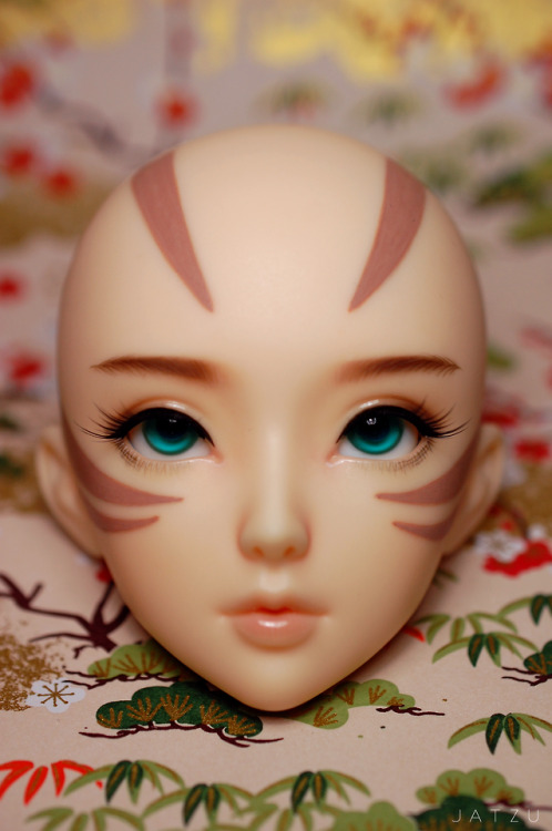 An Angell Studio Hong Yu that I worked on ages ago~ The face up was final fantasy inspired~