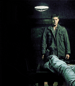 jacklesonmymind:  darlingdeano: deanmeme: Favorite Outfits. [4/6]  5x4 Dean the BAMF.  he is so hot being bad. 