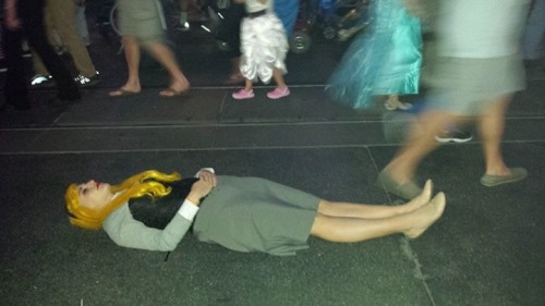 itsadisneything:  So my friend went to Magic Kingdom as Aurora… 