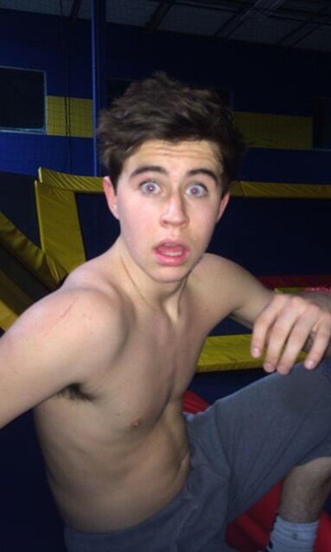 fuck-yeah-male-celebs:  Nash Grier?