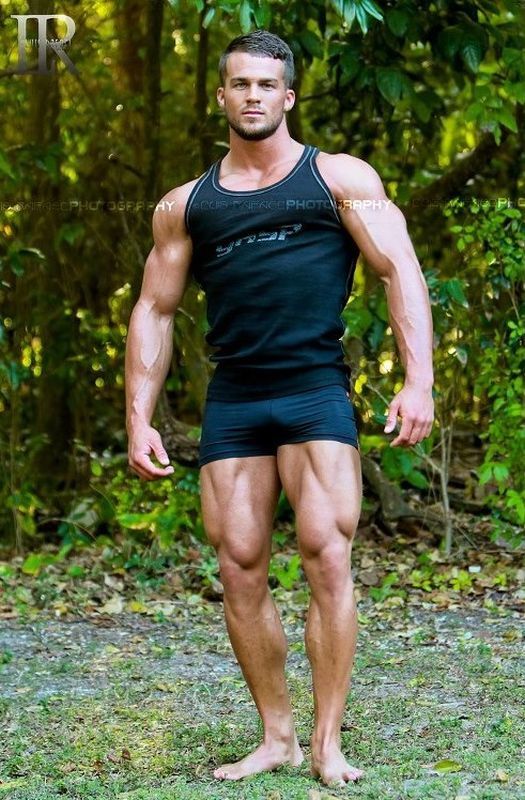 cdnlifter27:  Cody Redmond Photos: Luis Rafael Photography 