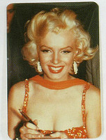 such-a-saint-but-such-a-whore:  adoreoldstyle: Marilyn Monroe  love her!