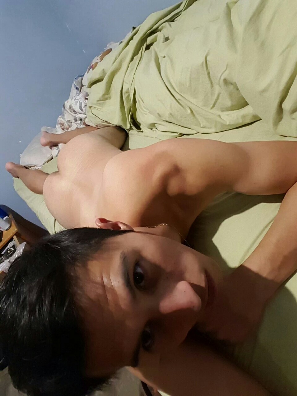 losquemecogido:  Me enamoran los flakos me lo quiero  coger este morro #gayactivo