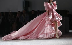 themakeupbrush:Giambattista Valli S/S 2019 Haute Couture