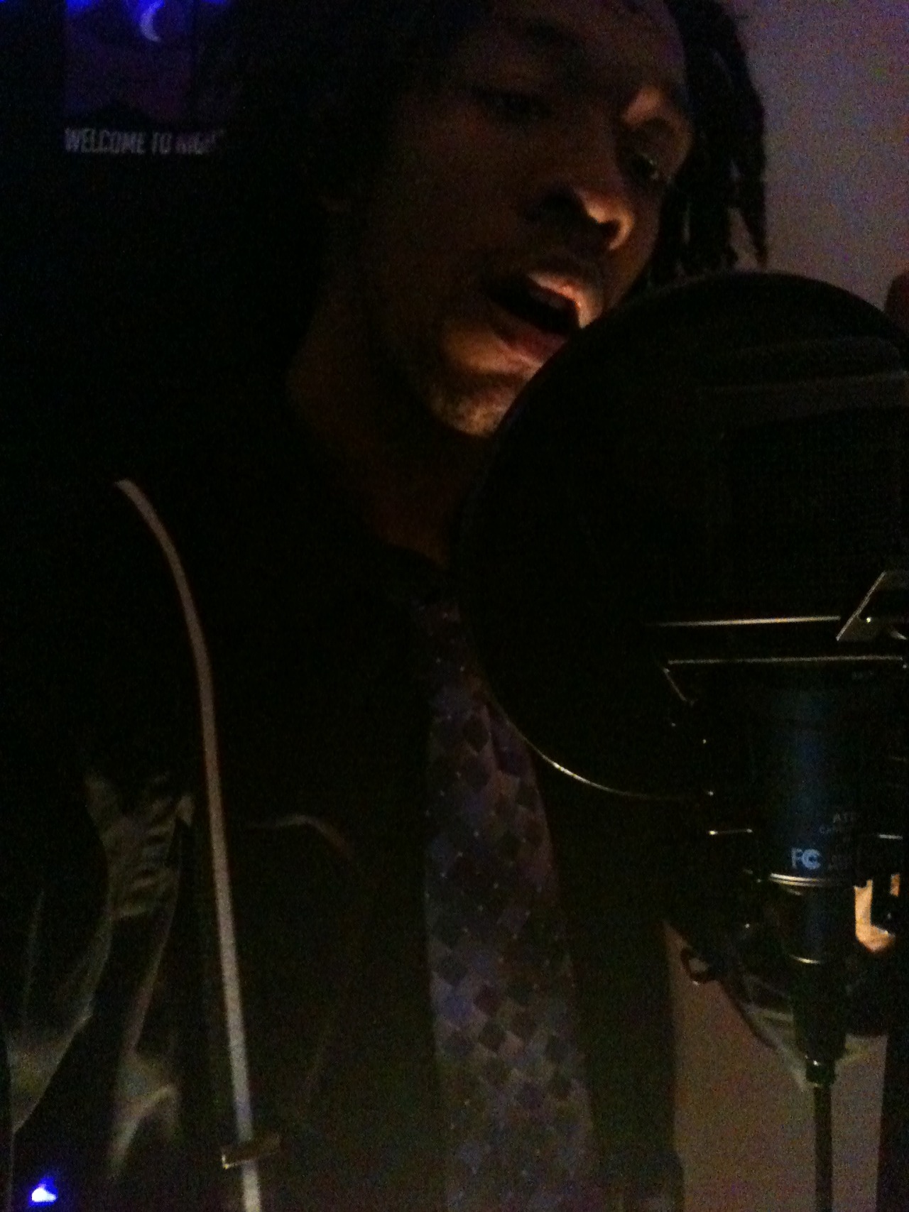 nrrrdgrrrl333:  max-bemis-is-my—patriarch:  prince-virelai:  Improvised Cecil cosplay,