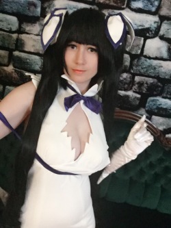 Usatame:  Some Behind The Scene Selfies For My Hestia Shoot Last Night For @Cosplaydeviants