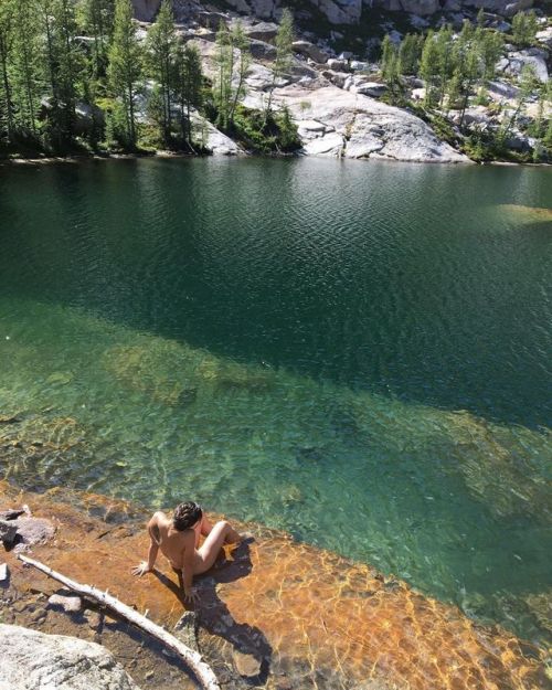 naturalswimmingspirit: anchored.aerialistSkinny dipping season is over. So it must be the beginning 