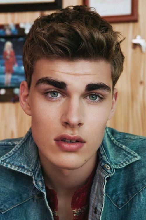 hypnoticeyesandlips:  Sasha Volosatov