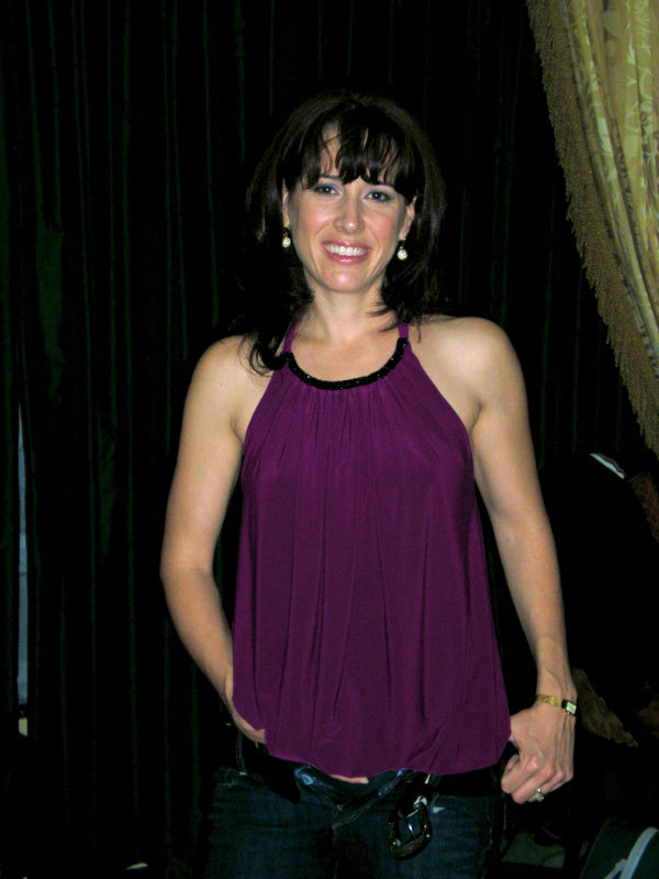 beautifulwives2:  See more beautiful women doing the things they like to do at www.beautifulwives2.tumblr.com.
