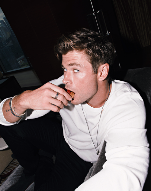 chris-evans:Chris Hemsworth photographed by Zhong Lin for Esquire Singapore