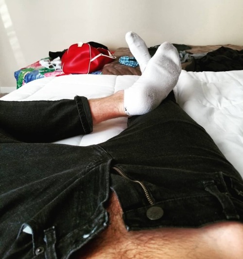 dirtysmellysocks: Lazy Sunday in dirty socks  #dirtysmellysocks #socksforsale #skatersocks #smellyso