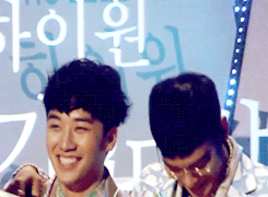 jitori: colorful smiling Seunghyuns