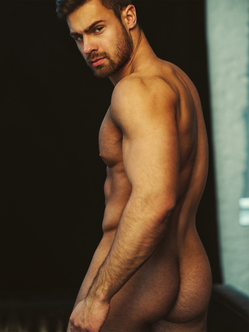 rapideyesmovement:   Kirill Dowidoff  