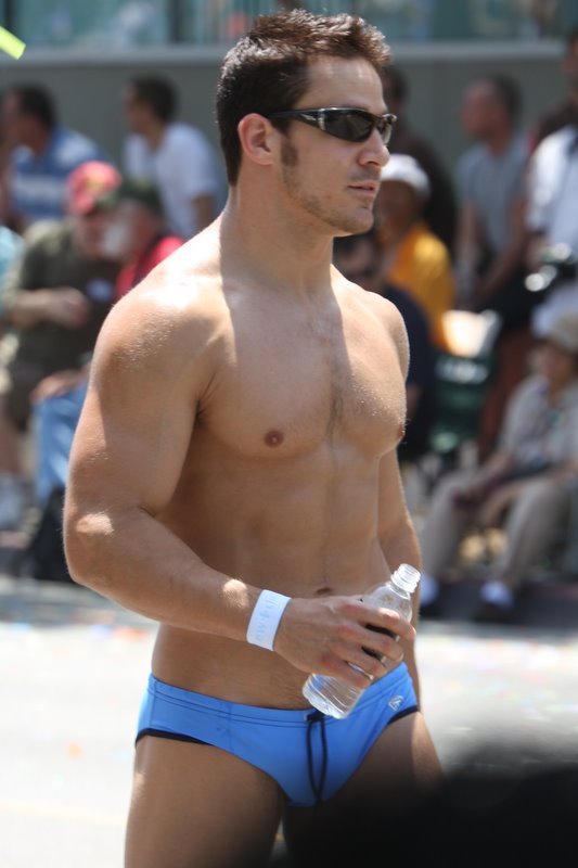 briefsgalore:  Every day new hot guys showing off their body in briefs or speedos! Check