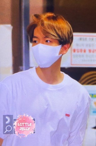 baconnotbaekhyun:080920 Baekhyun is one for the favourite looks book 🤩🤩😂[x]