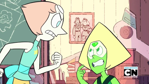 pettyartist: somethingsomethingrandomblog: so if Pearl’s are hand servants and Peridots are te