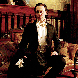 dianamolloy: just-the-hiddles: mandywholock1980: @just-the-hiddles  Poor Thomas…   @nild