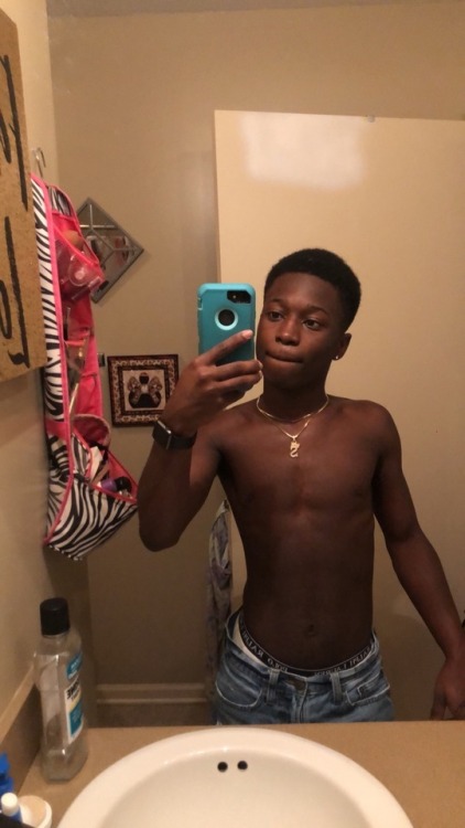 babyboycam: babyboycam:You looking good boy , you gotta get boy♥️  Cute af