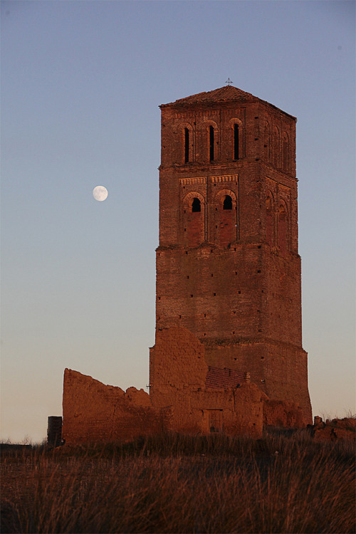 esmitierra: Villacreces, Valladolid, Castile and León, Spain. VIA.