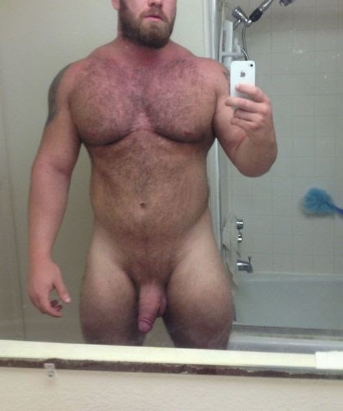 cwbyrider:Now this is one damn fine stud.