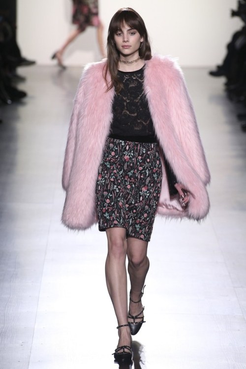 diorhoney:fluffy pink looks at Tadashi Shoji Fall 2017 ready-to-wear