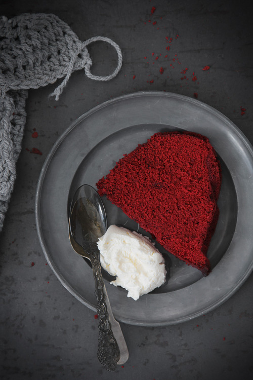 foodfuckery:Red velvet bundt cakeRecipe