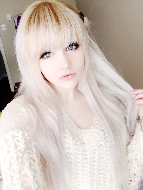 eikkibunny:  I didn’t wear lenses 2day 👼 a miracle