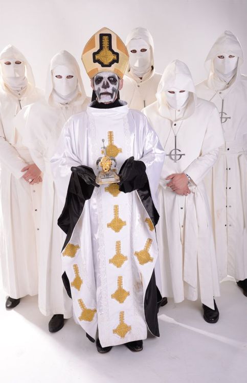 papa emeritus i