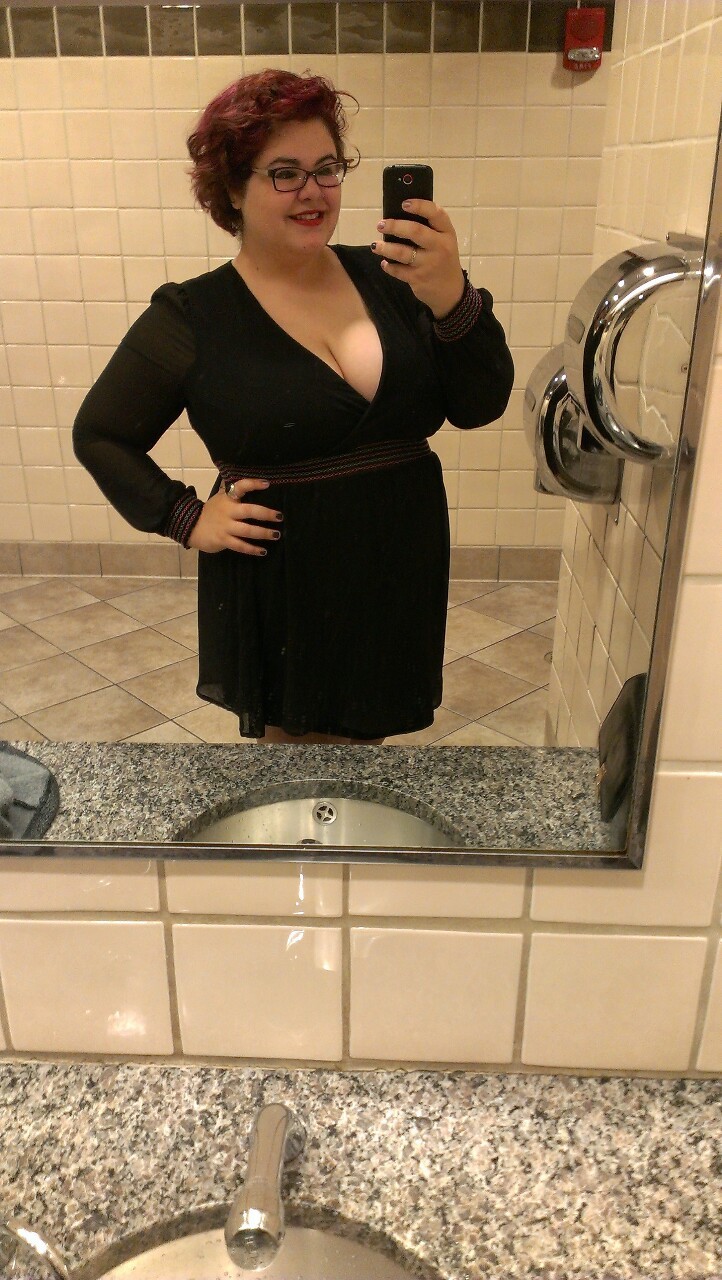 therealpatrickbateman:  The dress i wore on my date.