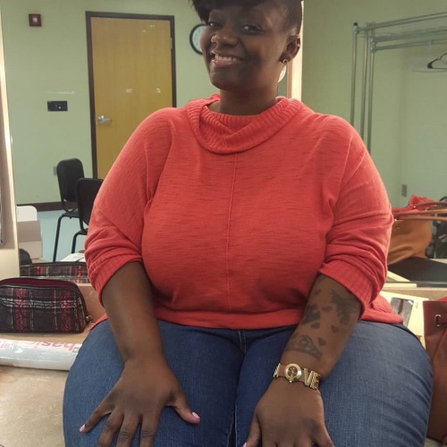 coolsuperfreaklove:

TODAY’S’QUEENBBW BRAW’PANTIE’S’FIGURE’LEG’S’THIGH’S’OUTFIT’S’NAIL’S’/POSE WINNER


Oh my 