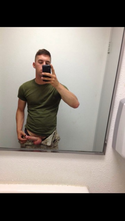 ksufraternitybrother:  Swiffer  KSU-Frat Guy: Over 86,000 followers and 59,000 posts.Follow me at: ksufraternitybrother.tumblr.com