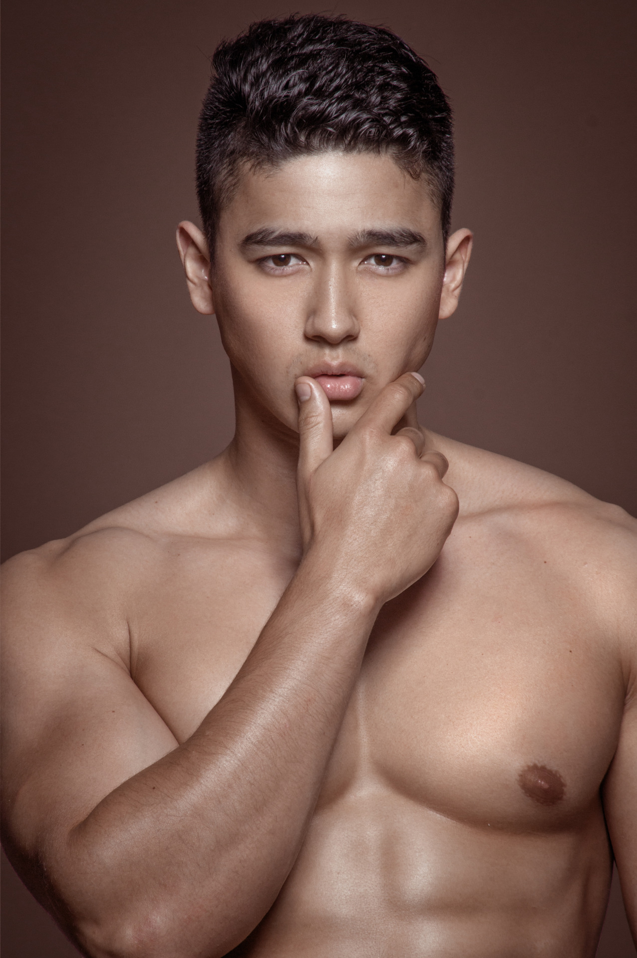 bringonthebrownboys:  melaninmuscle: JOACHIM MILNER 📷: Chesterfield Hector, Skin