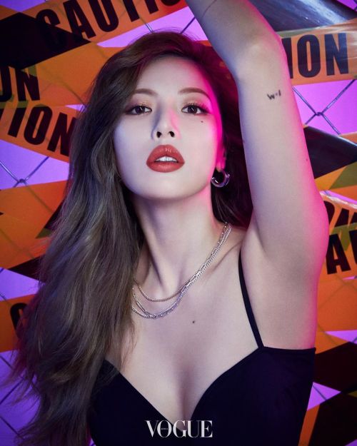 On February 23, an anonymous person wrote an accusatory post identifying HyunA as the perpetrator of