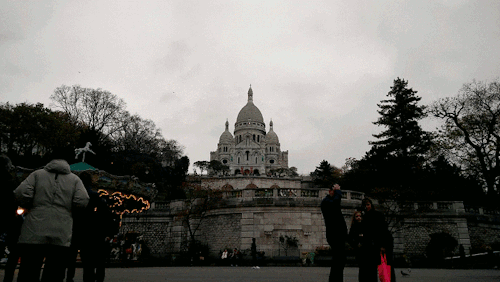 A beautifully animated GIF of Paris, France, on November 25, 2016 III.