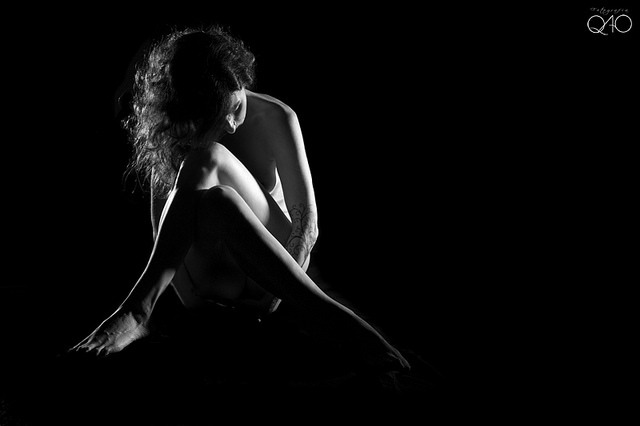 behold-photography:  &ldquo;Cuando la luz de la luna te abraza&rdquo; ( Amor)