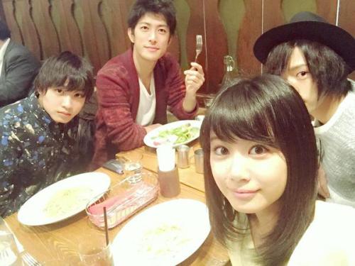 naruto-stage:  team 7 of naruto cast pt 2 ito yui (sakura) kimisawa yuki (kakashi) matsuoka koudai (naruto) sato ryuji (sasuke) sources: 1 2 3 4 5 6 7 8