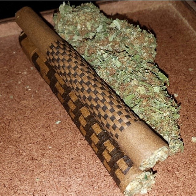 weedporndaily:  #tbt my first microweave. these things made it on @snoopdogg feed
