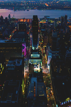 luxuryera:  Big Apple Night | Photographer