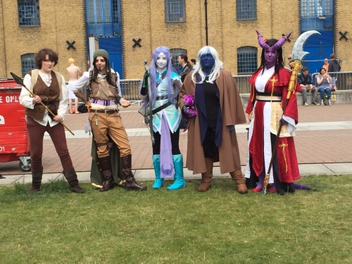 hopelesscasecosplay:Eyyyy Yog meet pictures, nice to see you all again and some for the first time, 