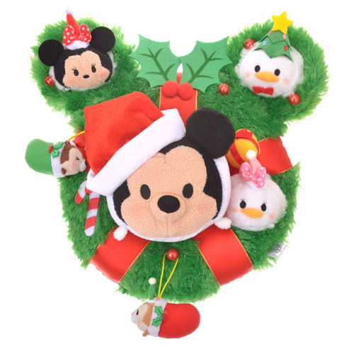 A new Tsum Tsum Christmas Wreath and Tsum Tsum Advent Calendar are now available in Japan!