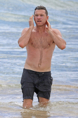 shirtlessmalecelebs:  Sam Worthington