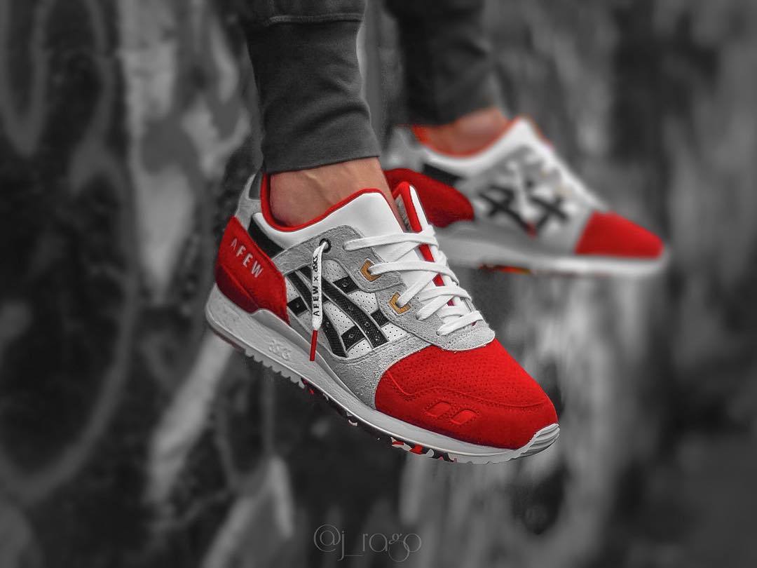 red koi asics