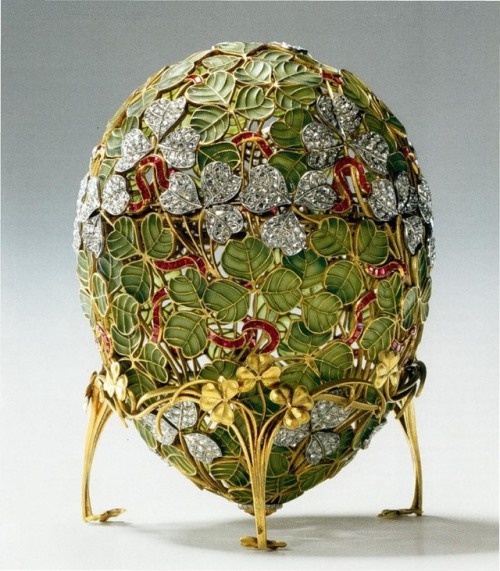 cair–paravel:Fabergé Clover Leaf egg, 1902.
