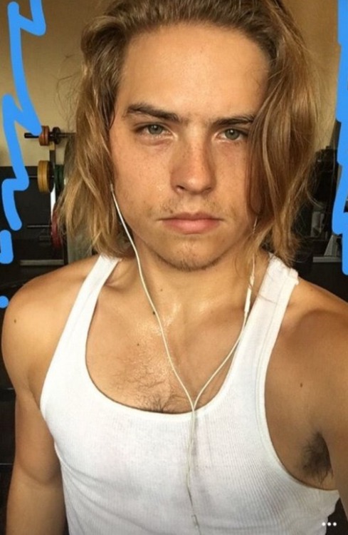 malecelebarmpits: Dylan Sprouse 1 (requested)