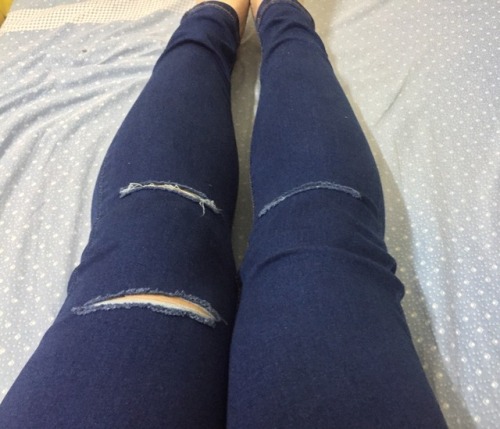 look at my new jeans&hellip; It makes me horny&hellip;wonder someone can lick on the holes&a