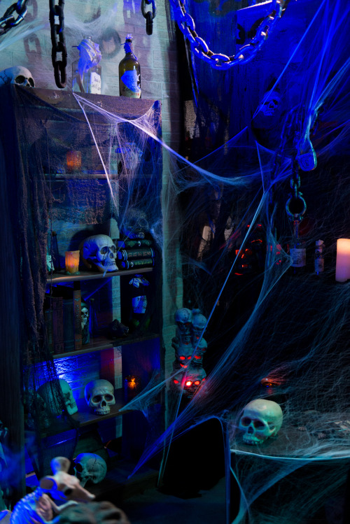 tjkhalloween:Nice shot of the garage….