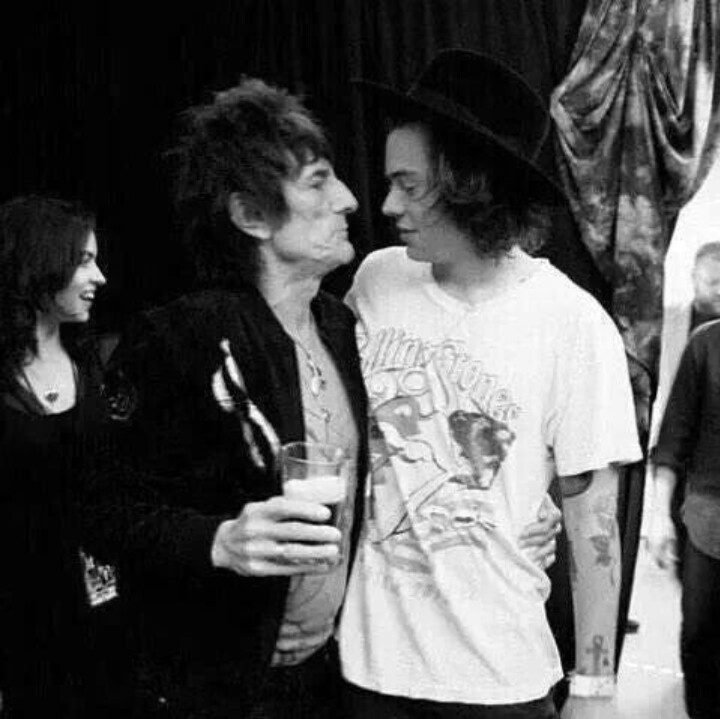 stuckinstylinson:  Harry + Men